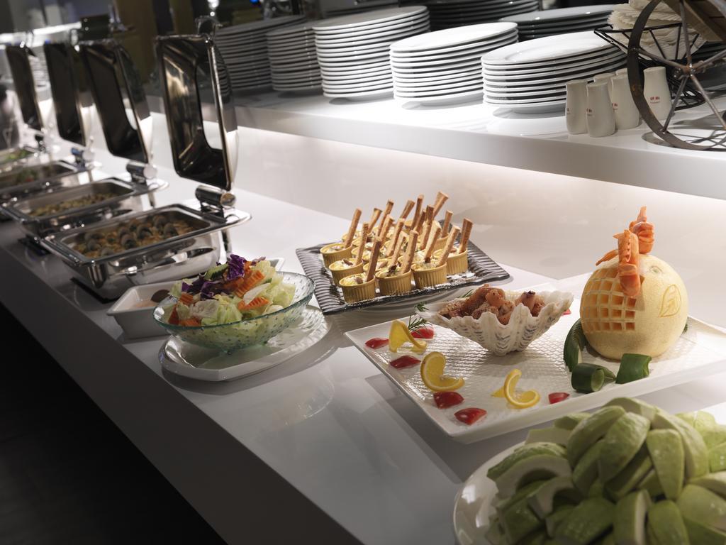 Cityinn Hotel Plus - Taichung Station Branch Kültér fotó